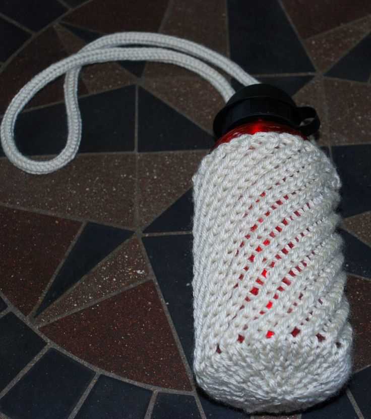 Knitted water bottle carrier pattern