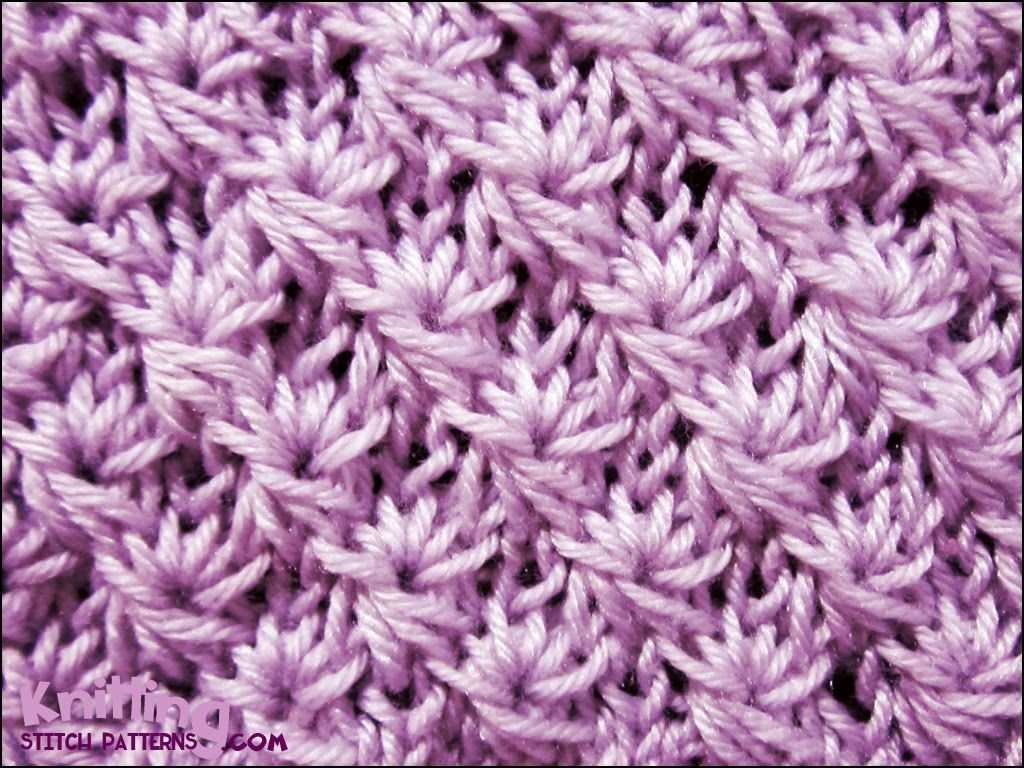 Knitted daisy pattern
