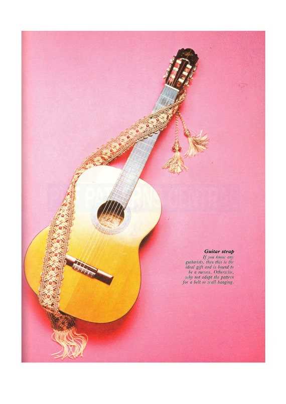 Knitted guitar strap pattern