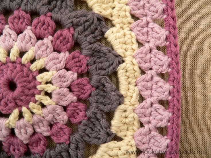 Granny square pattern knitting