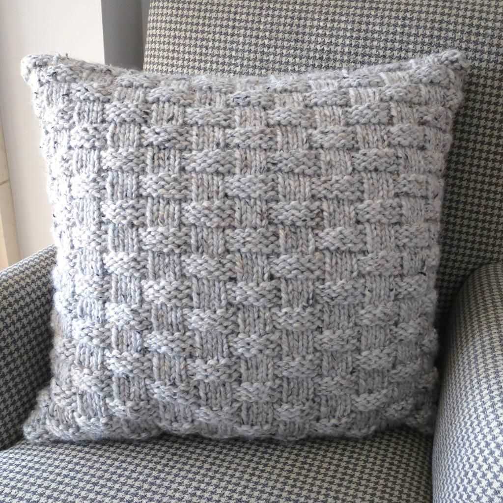 Basket weave knit pillow pattern