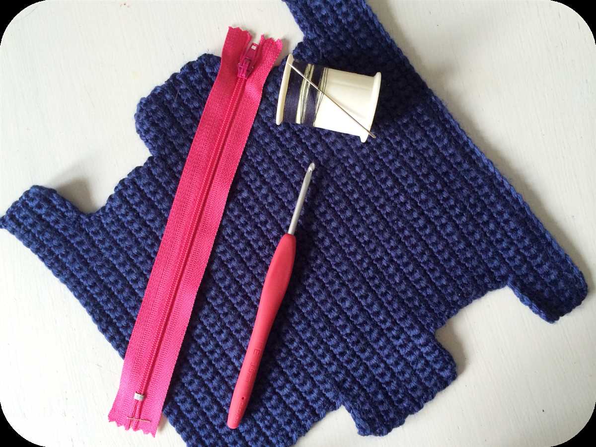 Knitted pencil case pattern
