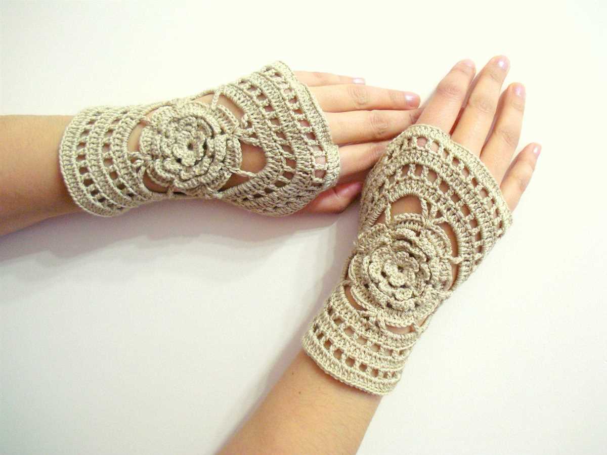 Lace fingerless gloves knitting pattern