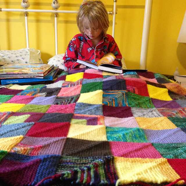 Chunky knit patchwork blanket pattern