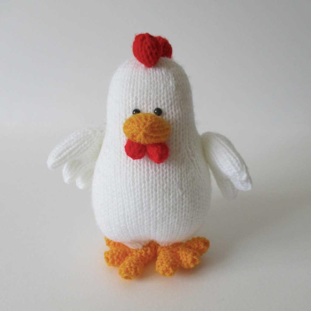 Free knitted chicken hat pattern