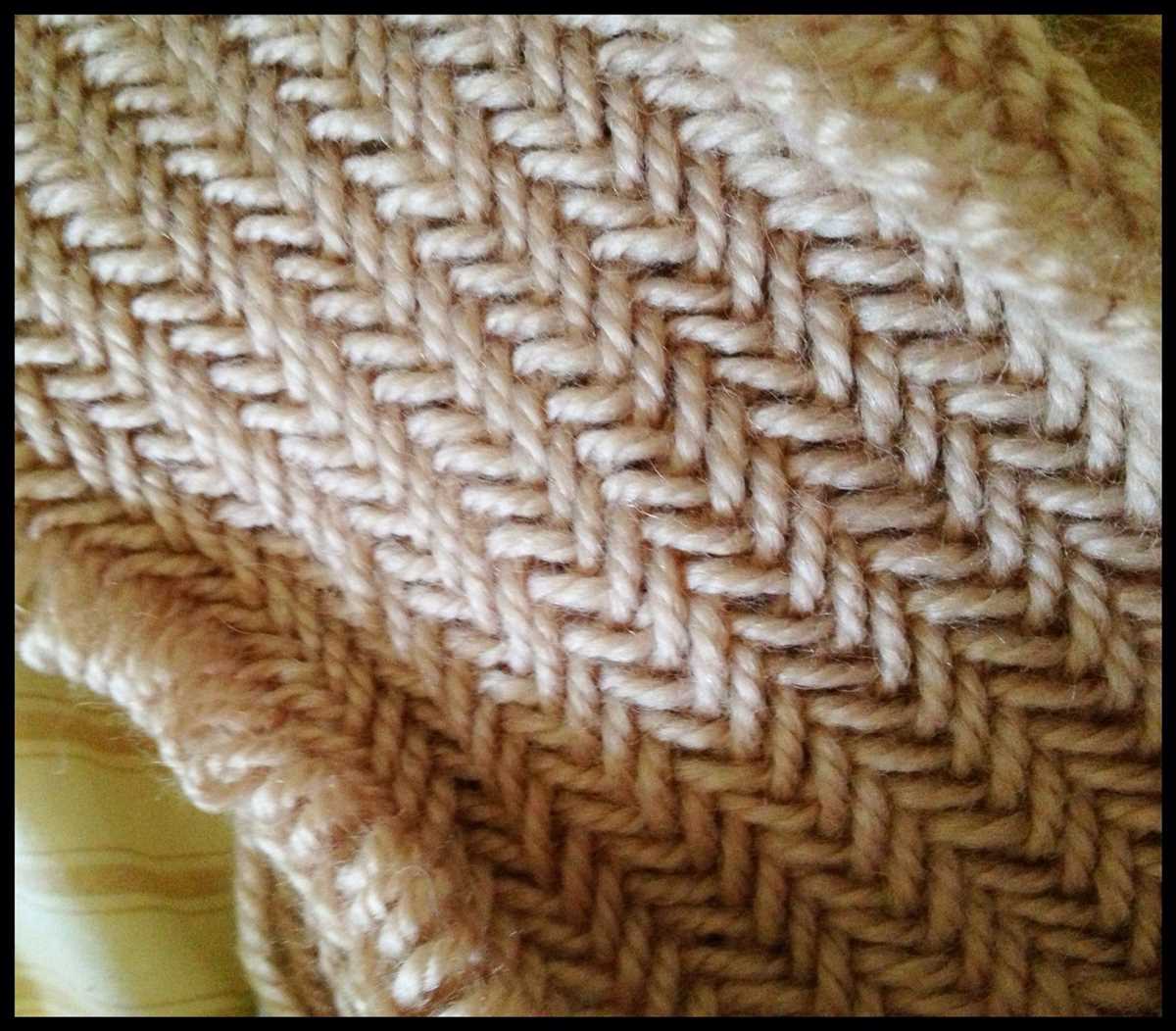 Herringbone knit scarf pattern