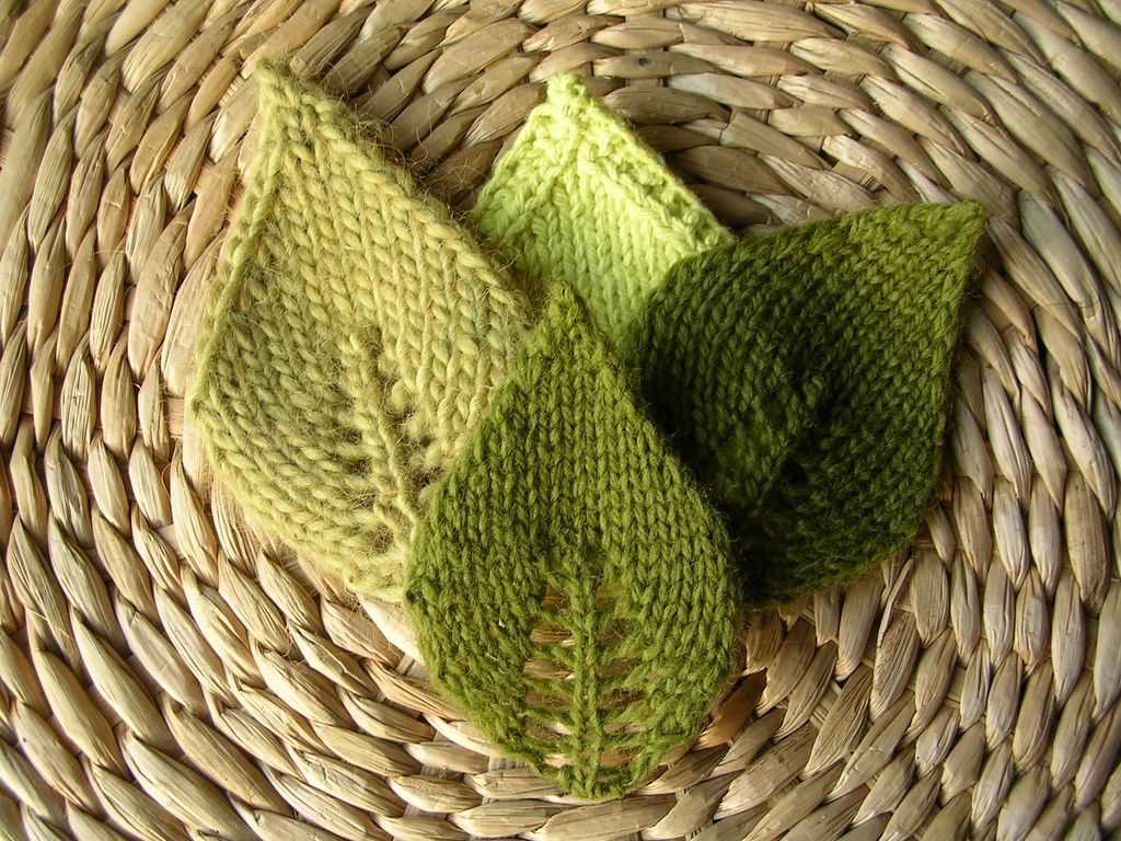 Ravelry free knitted leaf patterns