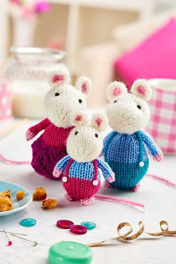 Free knitting patterns for christmas mice