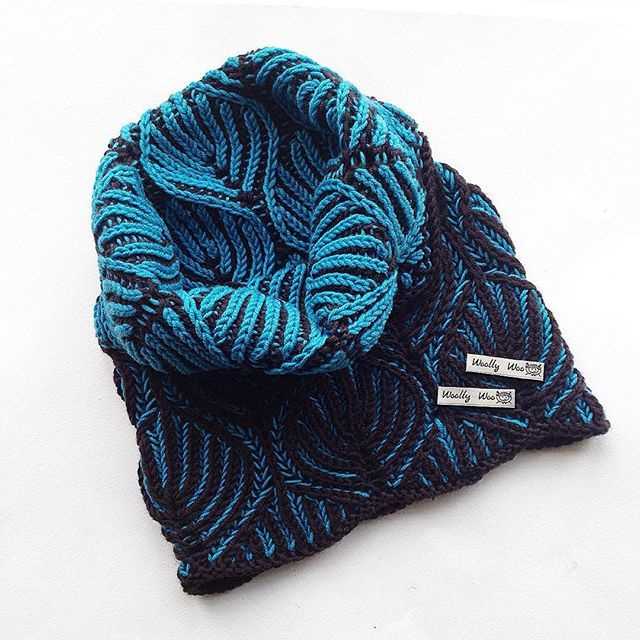 Brioche cowl knitting pattern