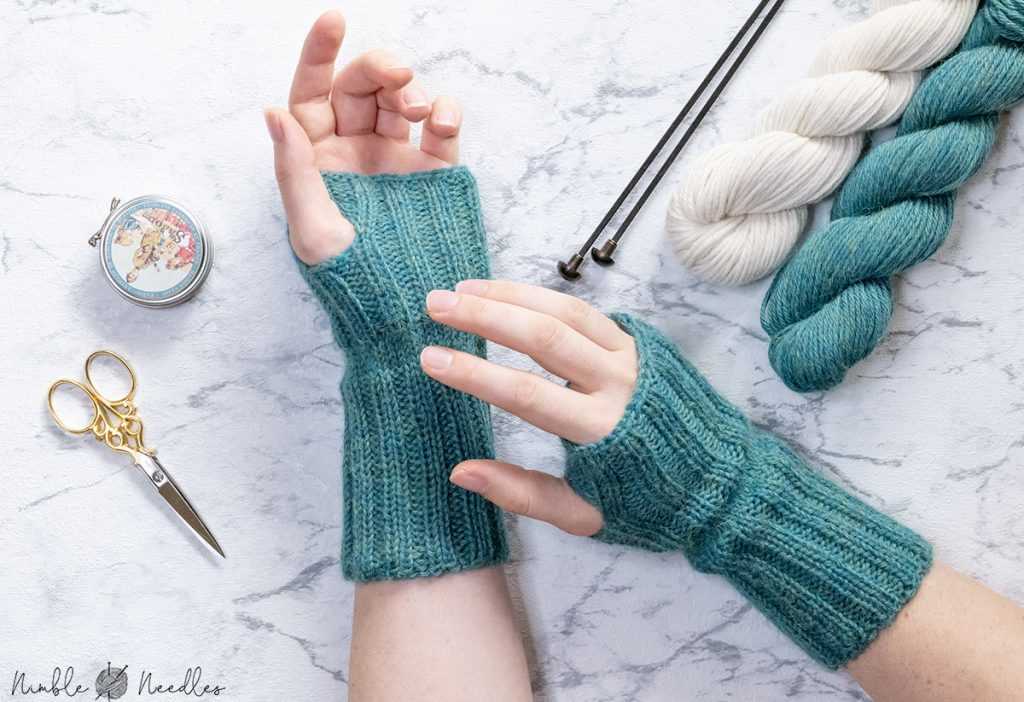 Free knitting patterns for fingerless gloves using straight needles