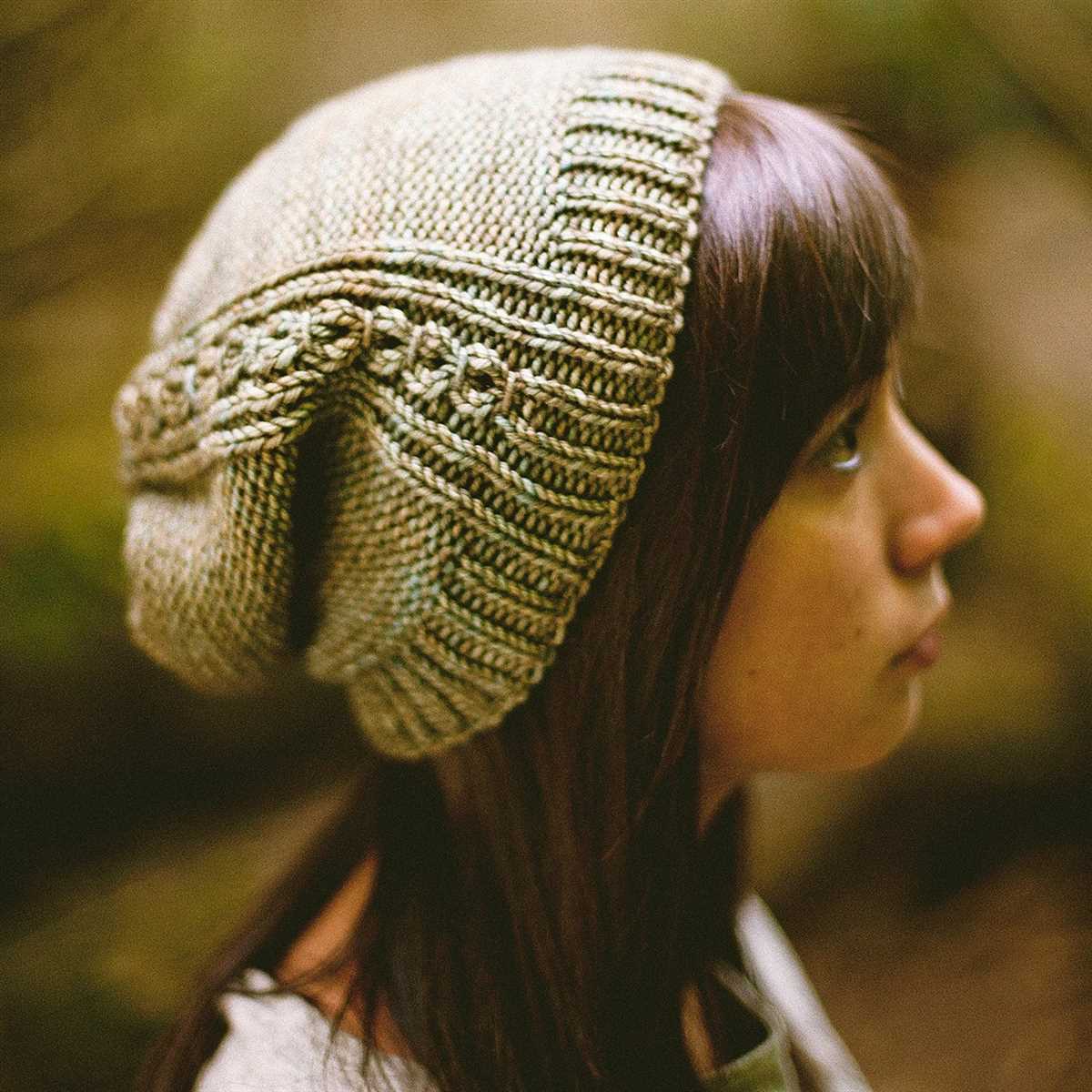 Cable hat knitting pattern