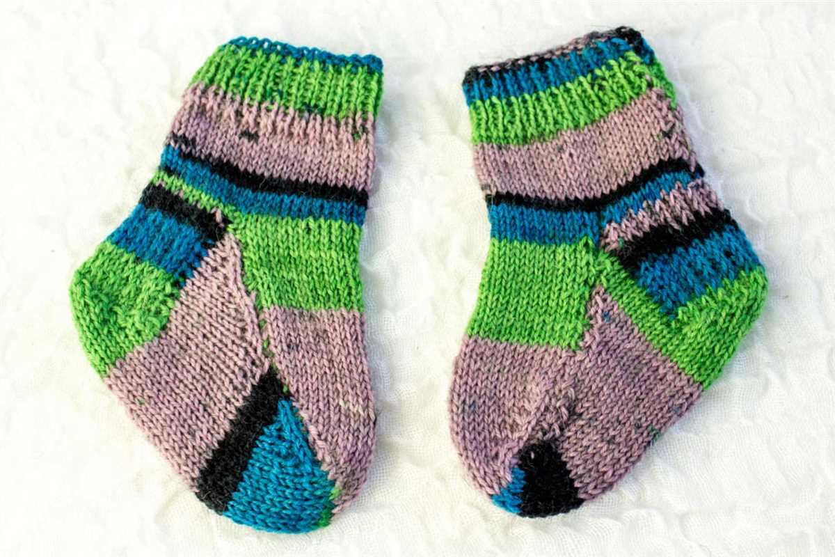 Easy bed socks knitting pattern 2 needles