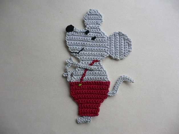 Free childrens knitting patterns with animal motifs