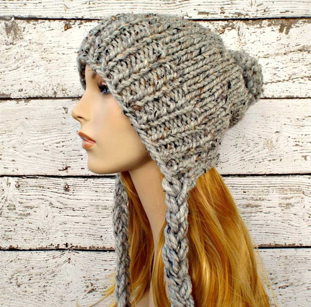 Knitted scarf and hat patterns