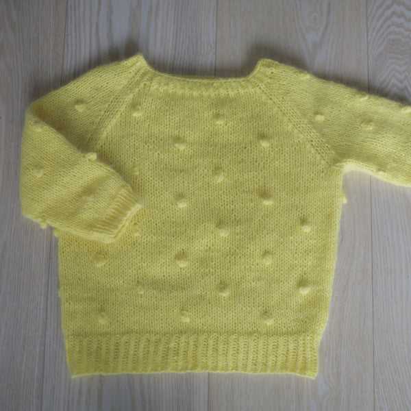 Create Your Own Cozy Popcorn Sweater with This Free Knitting Pattern Free popcorn sweater knitting pattern