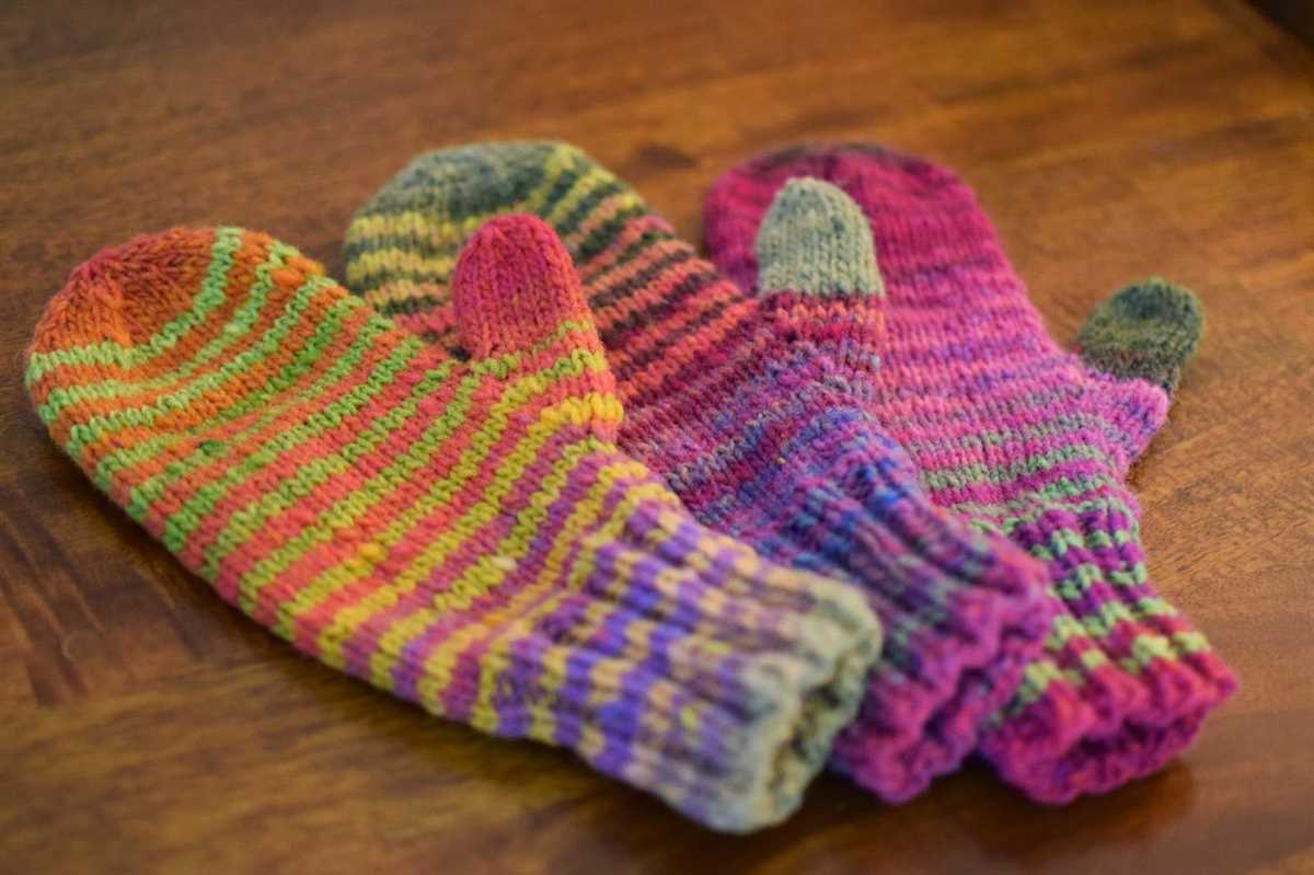 Adult mittens knitting pattern