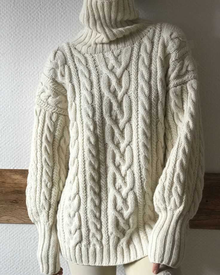 Oversized cable knit sweater pattern