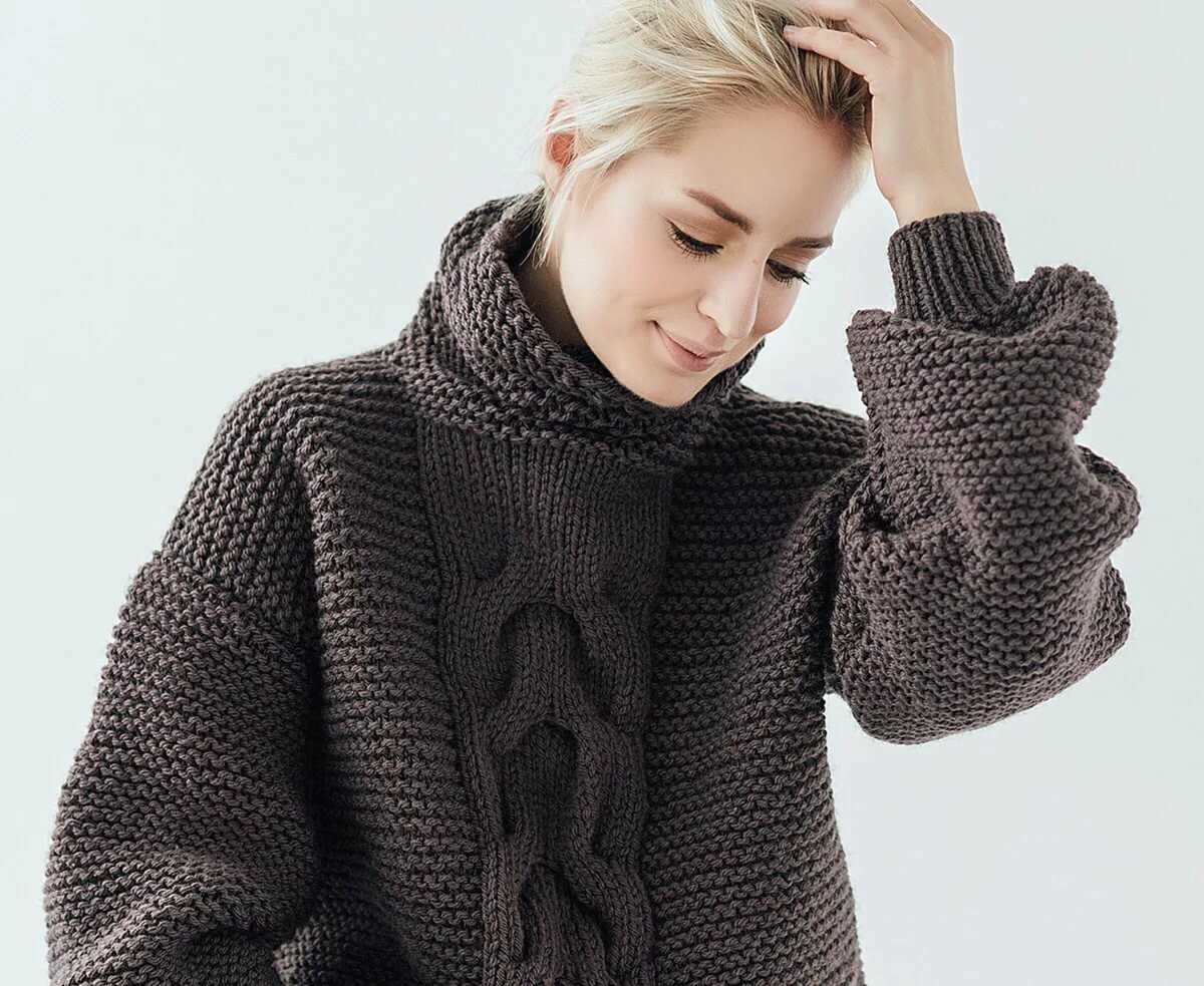 Oversized cable knit sweater pattern