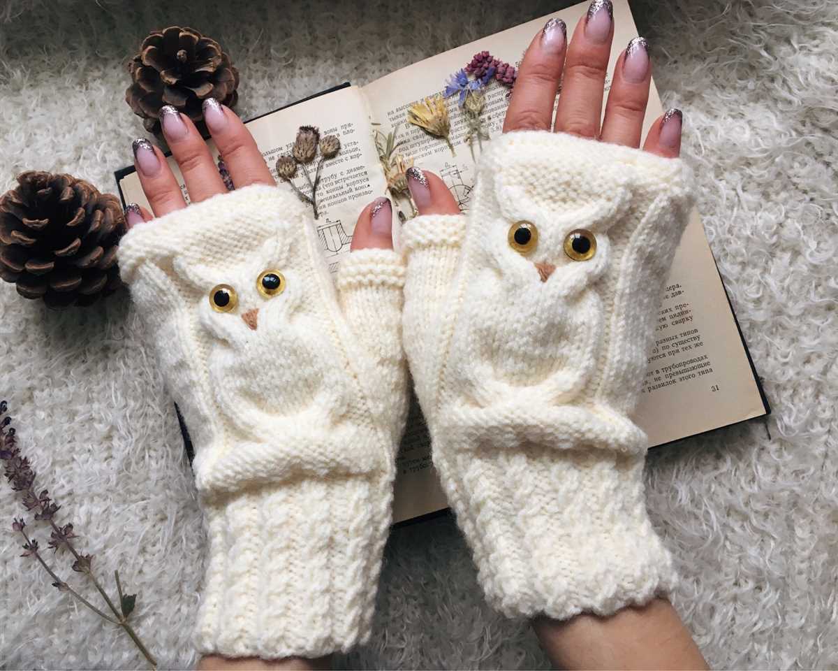 Owl fingerless gloves knitting pattern free