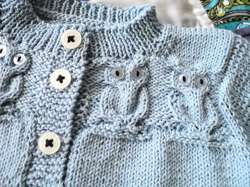 Create an adorable owl-themed knit sweater with this pattern! Owl knit sweater pattern