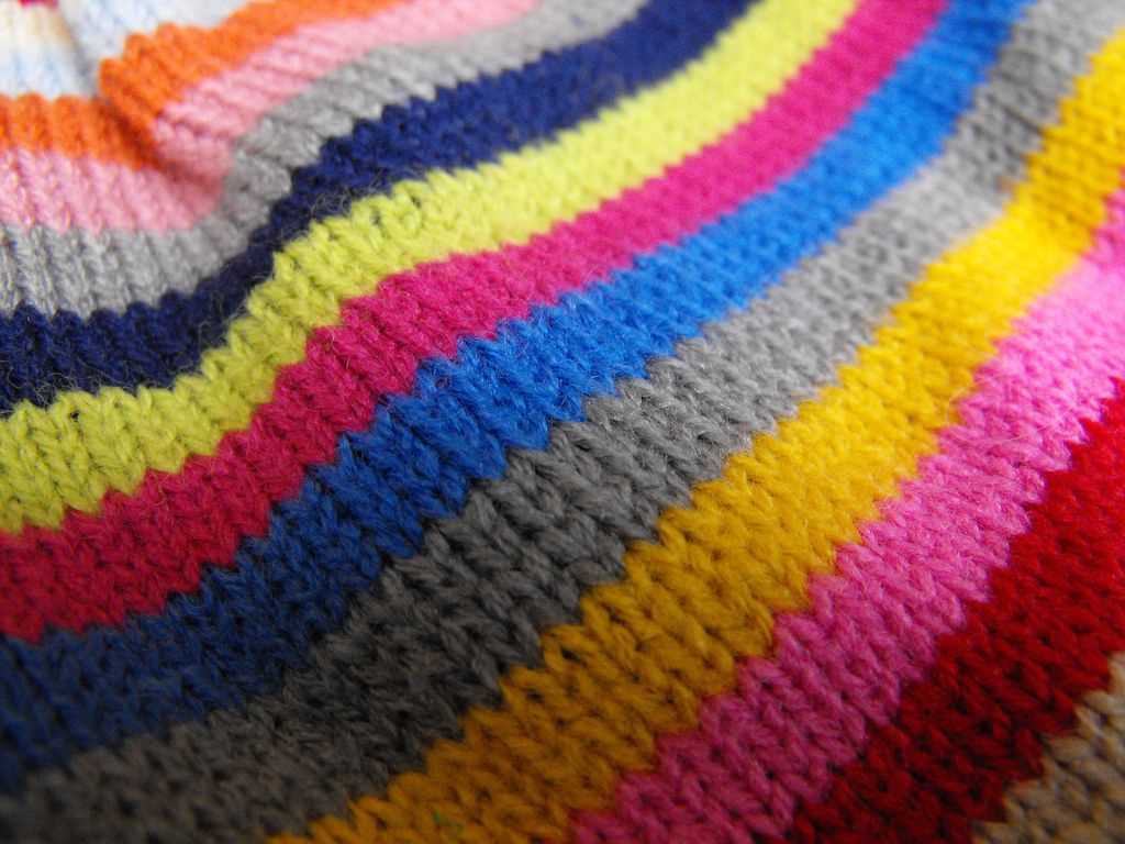 Knitted rainbow pattern