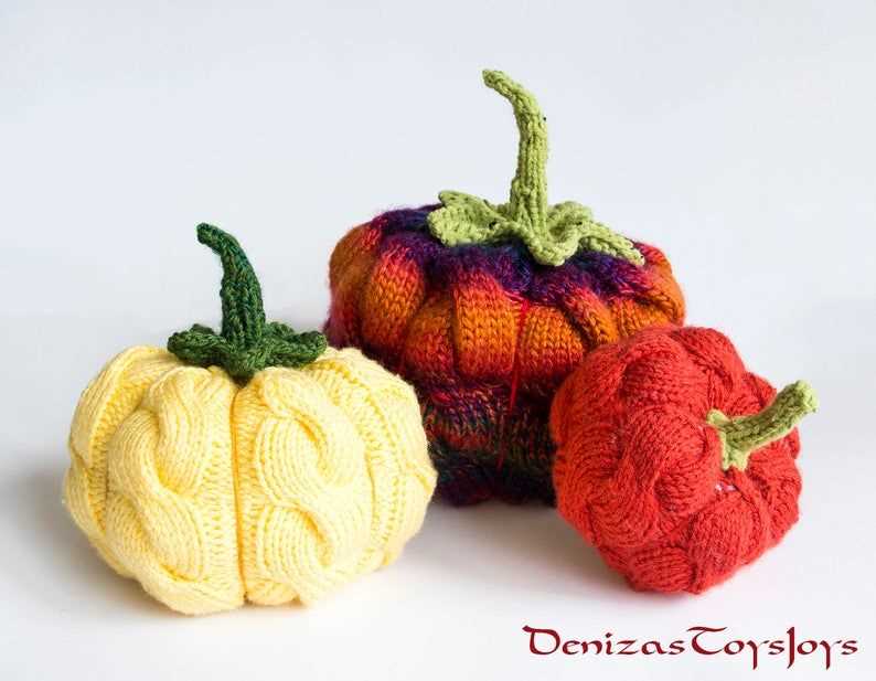 Halloween pumpkin knitting pattern