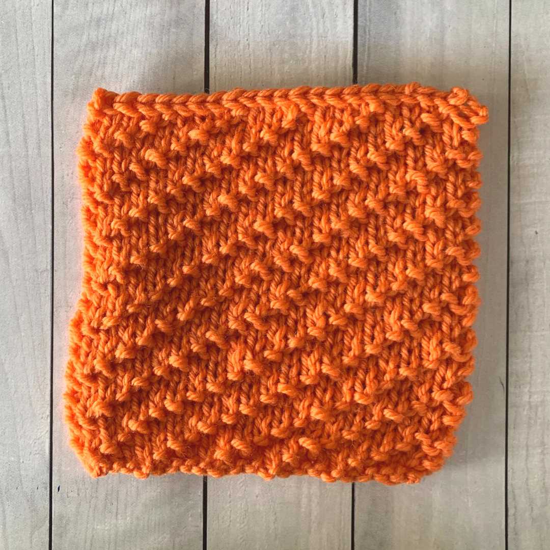 Pattern for knitted dishcloth on diagonal