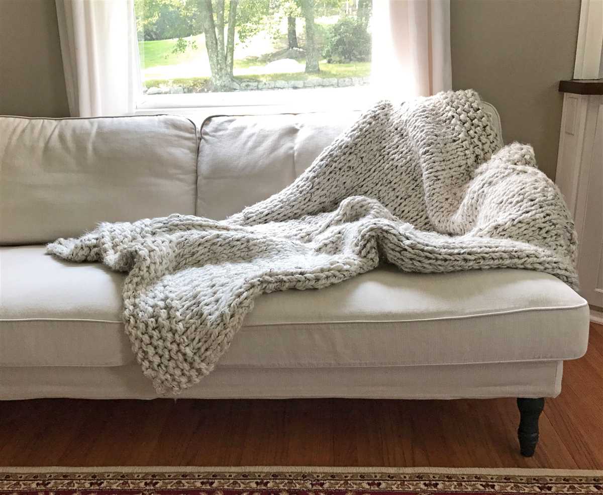 Arm knitted blanket pattern