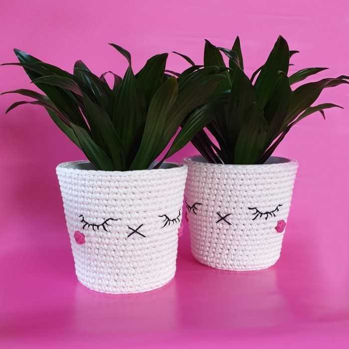 Plant cozy knitting pattern