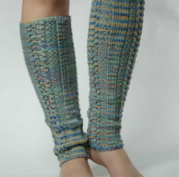 Knit pattern leg warmers