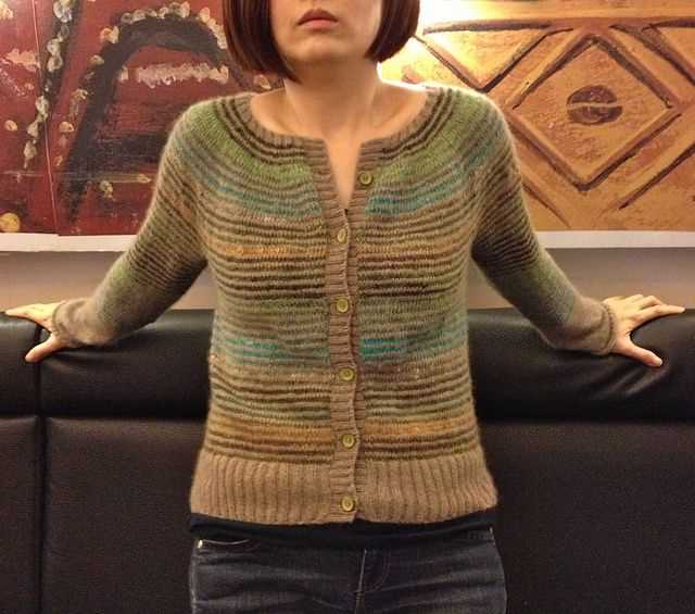 Beginner sweater knitting pattern