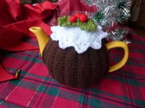 Knitted christmas tea cosy pattern