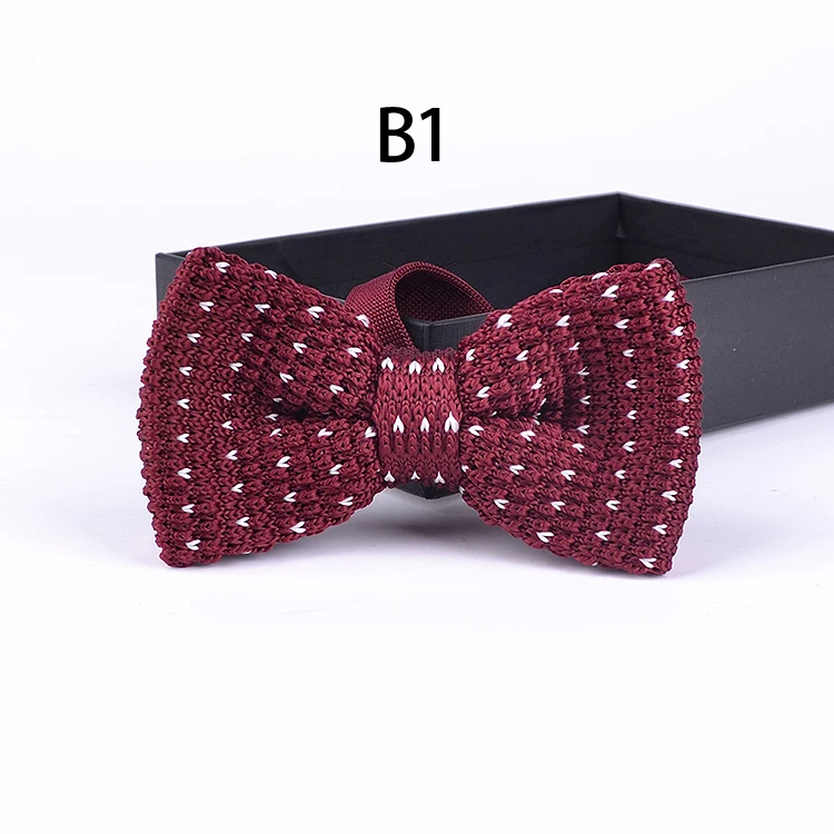 Knitted bow tie pattern