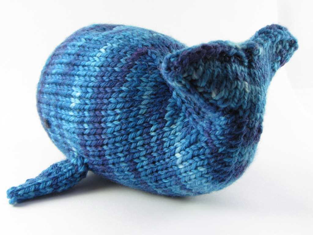 Knit whale pattern free