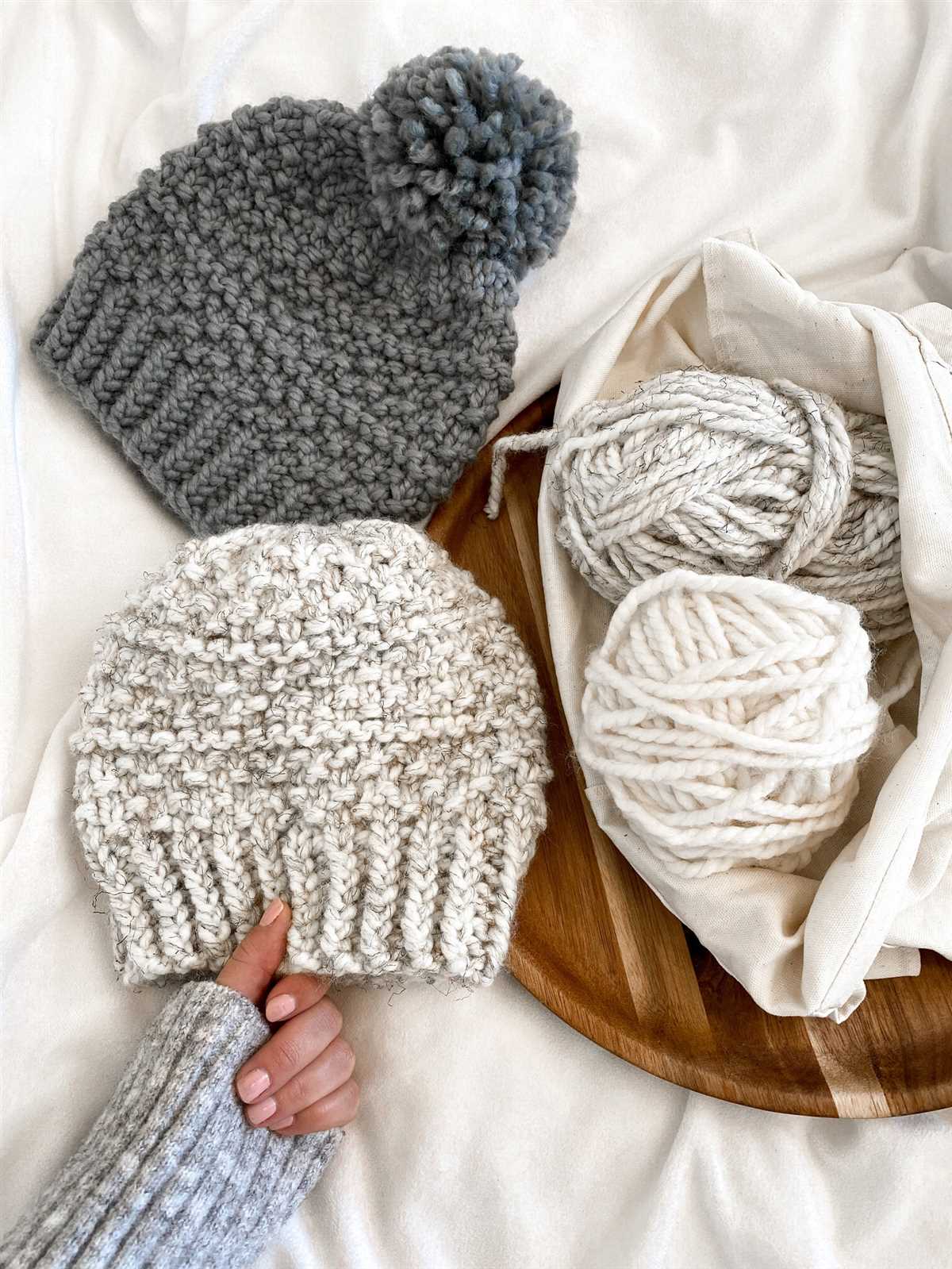 Beginner beanie knitting pattern