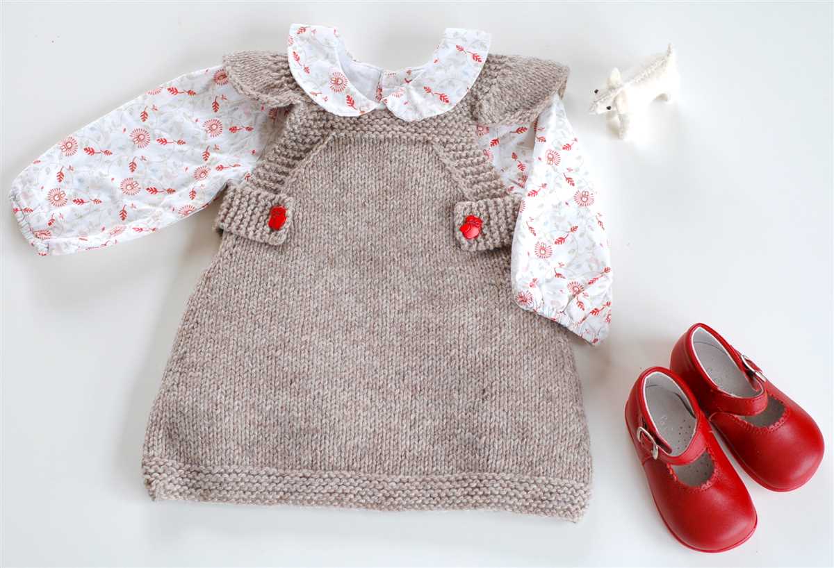Pinafore knitting pattern