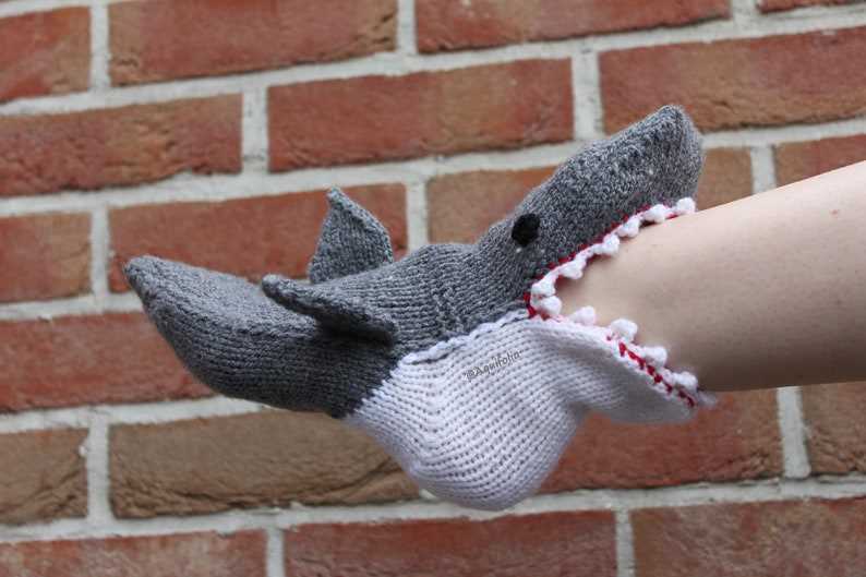 Knitted shark socks pattern free