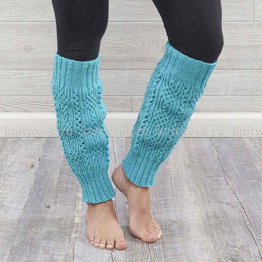 Knit pattern leg warmers