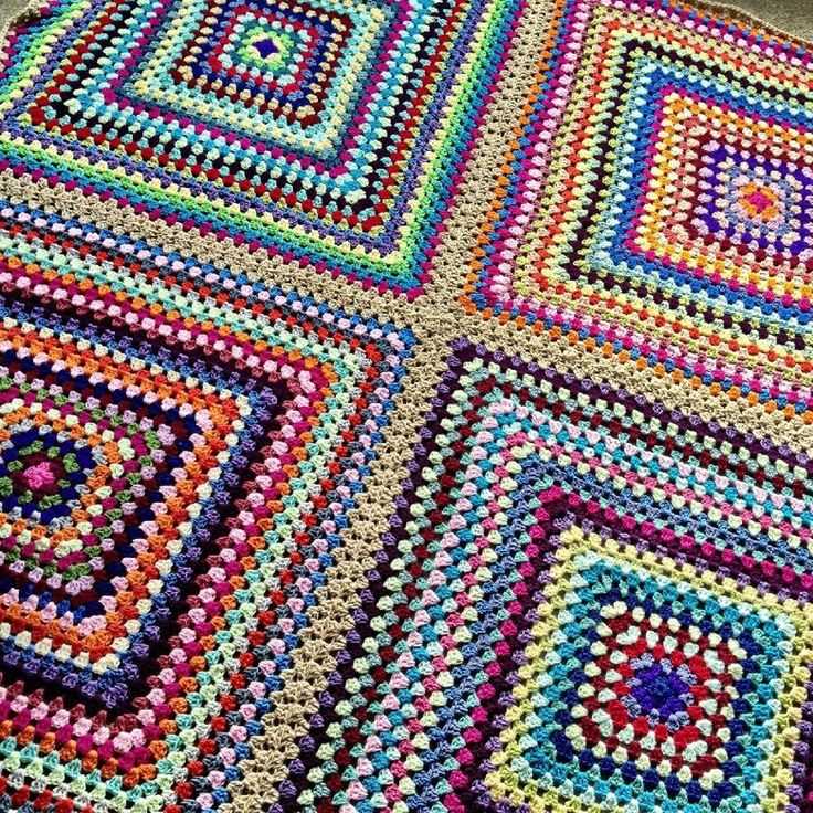 Granny square pattern knitting