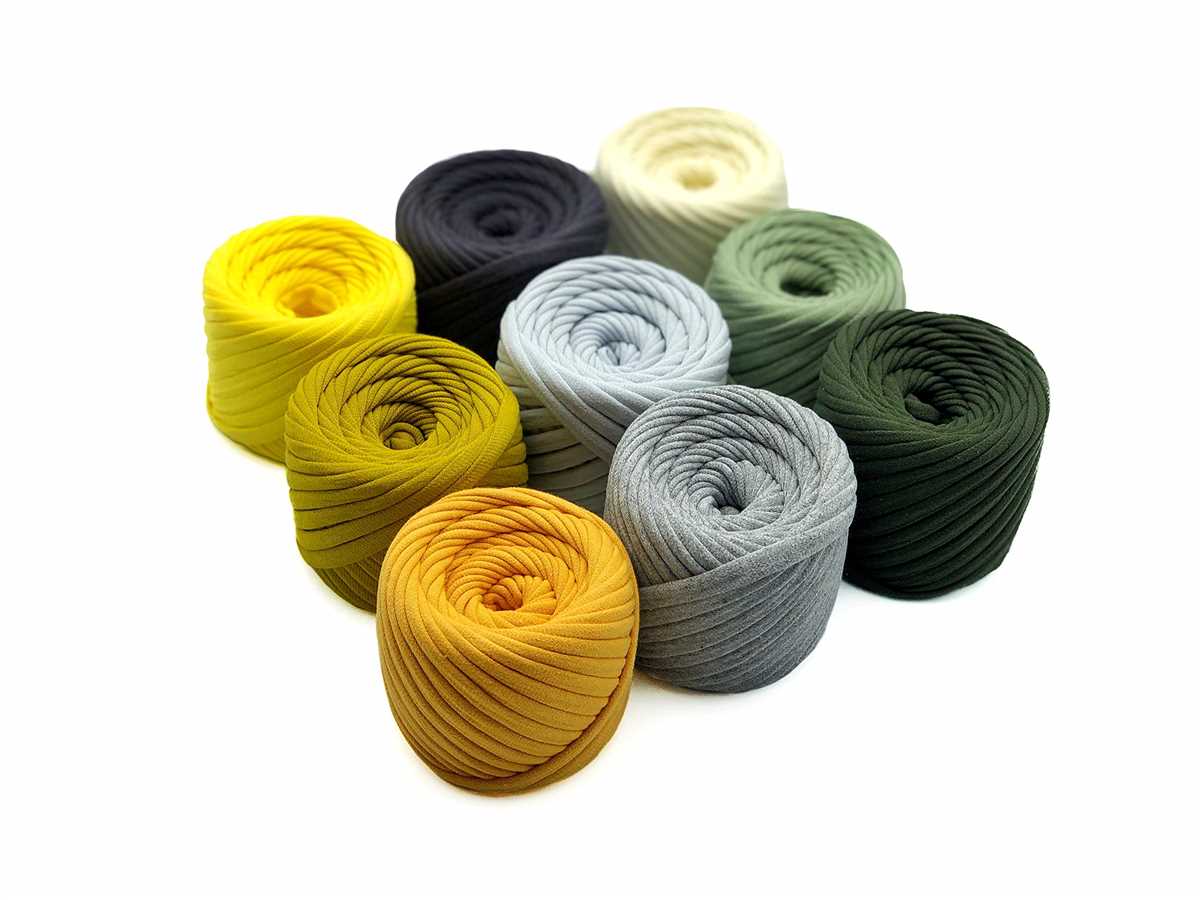 Ribbon yarn patterns knit