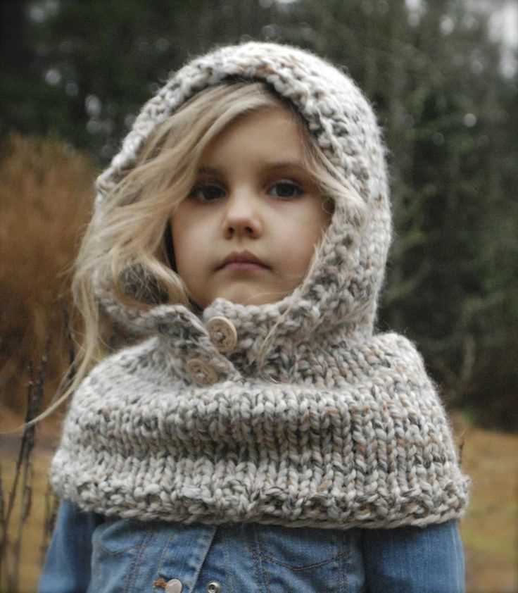 Children's hooded scarf knitting pattern