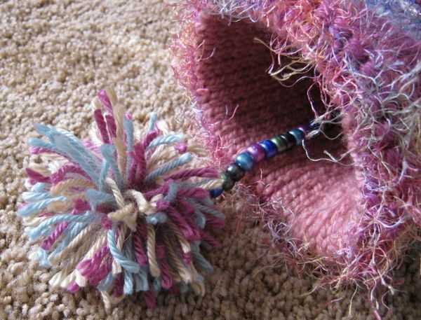 Knitted muff pattern