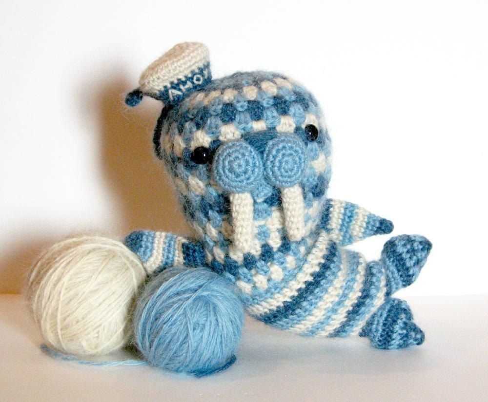Strange knitting patterns
