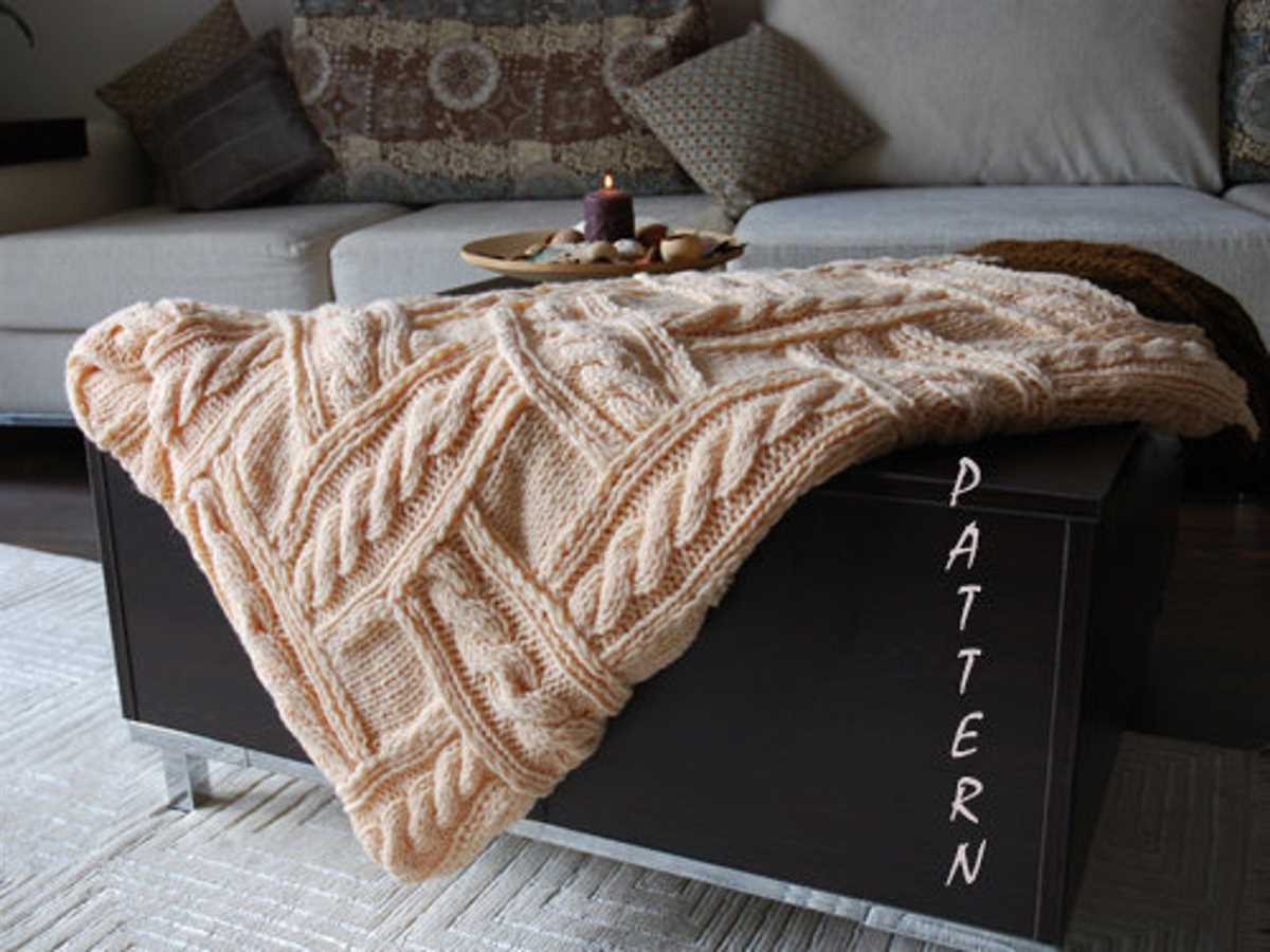 Create Your Own Cozy Patchwork Blanket with Chunky Knit Patterns Chunky knit patchwork blanket pattern