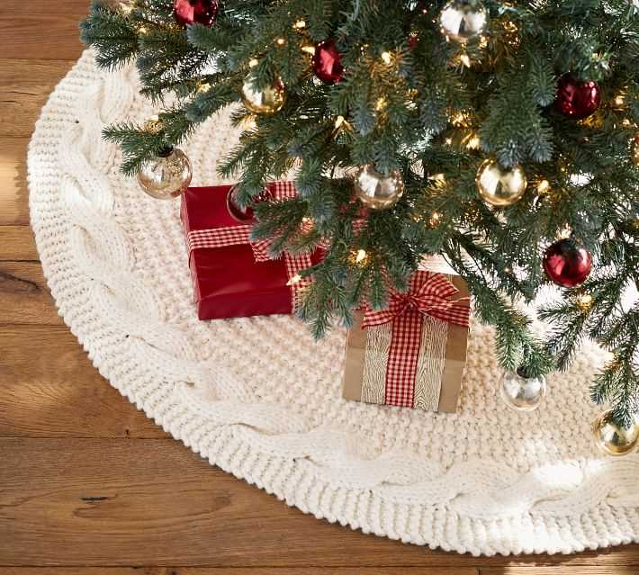 Chunky knit tree skirt pattern