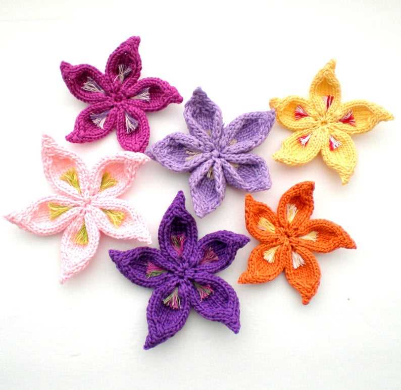 Knitted flower patterns