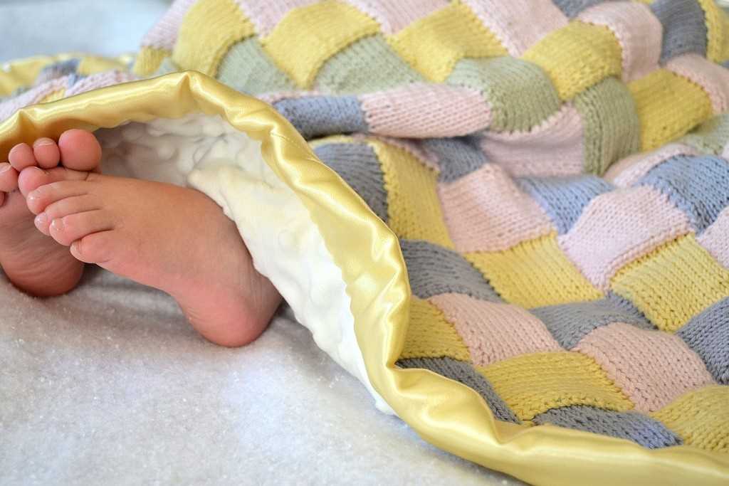 Safe at home knitting pattern