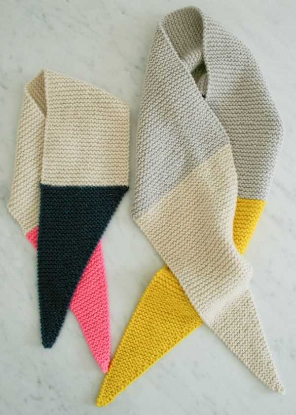 Knitting a Scarf with a Combination of Knit and Purl Stitches Scarf pattern knit and purl