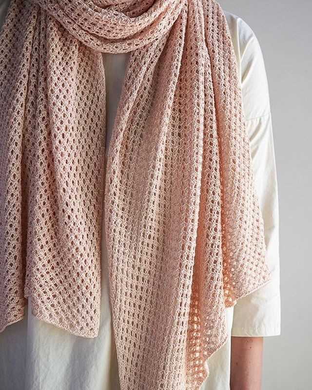 Free knitting patterns for cowls and scarves