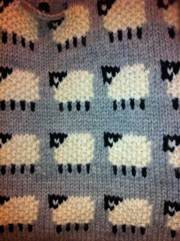 Sheep motif knitting pattern